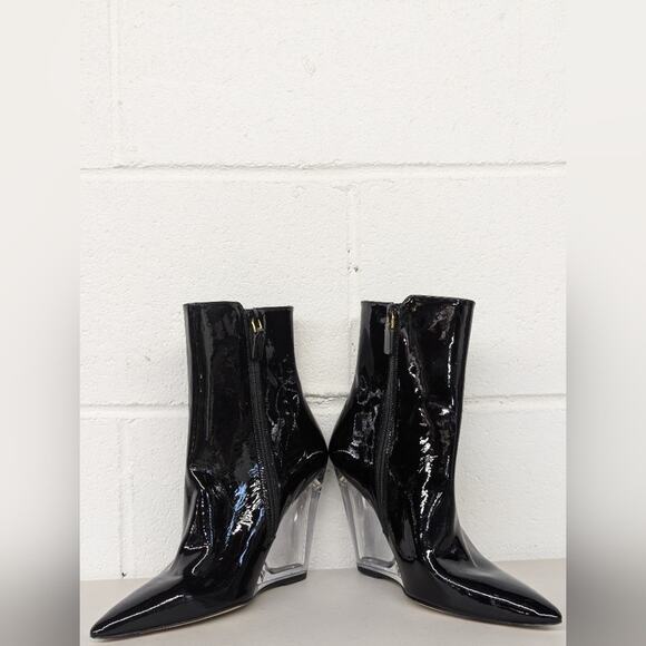new 5.5 Stuart Weitzman Lucite 105mm Ankle Boots - Black pointed toe clear heel - Picture 6 of 12